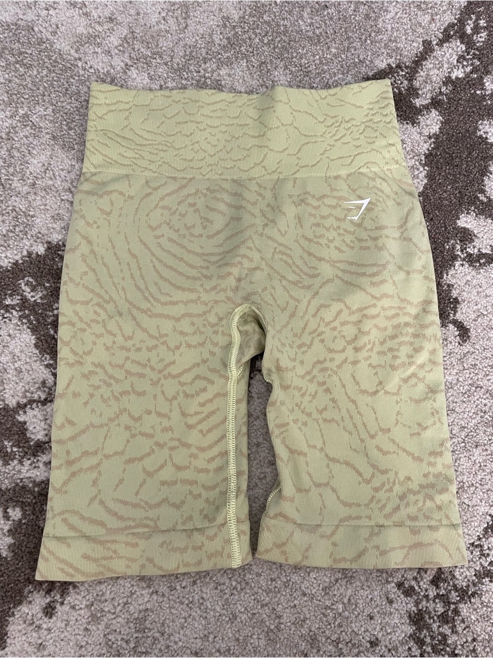 Gymshark Adapt Animal Seamless Cycling Biker Shorts Firefly Yellow Size Small